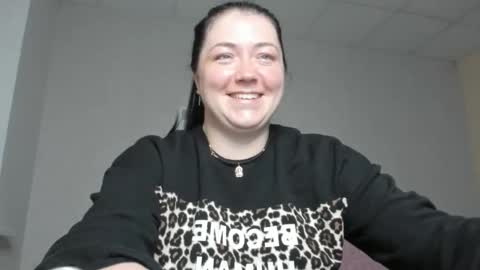 sweetmarylove online show from April 1, 10:05 am