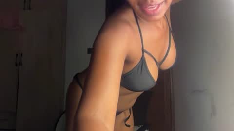 sweetnia754136 online show from July 16, 11:31 pm