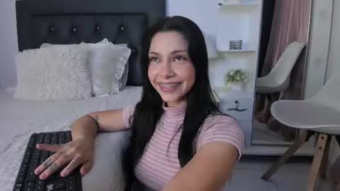 sweetnicky1 online show from July 1, 1:21 pm