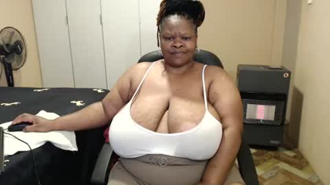 sweetnoziexxx online show from June 19, 9:24 am