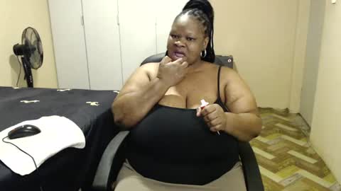 sweetnoziexxx online show from June 14, 3:19 am
