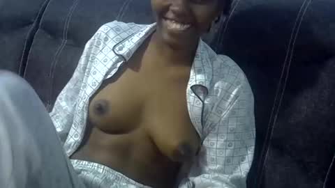 queen online show from March 29, 7:24 pm