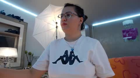 SweetRaisa online show from October 19, 10:01 pm