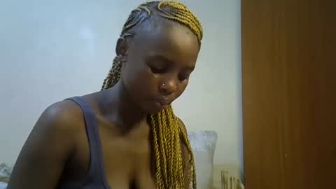 Lilly online show from April 4, 10:08 pm