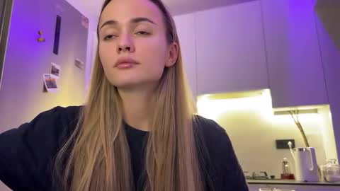 sweetsatalana online show from January 9, 9:52 pm