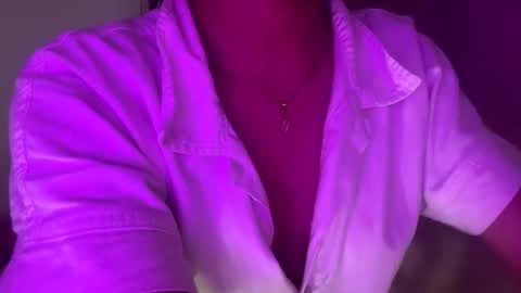 SweetSinnyX online show from March 22, 1:44 am