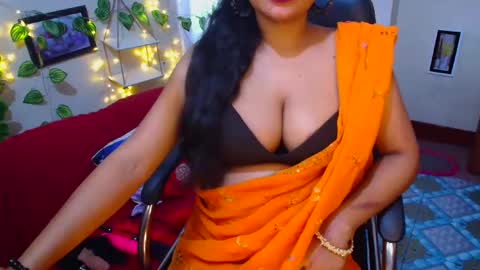 SweetSour online show from December 19, 3:21 am