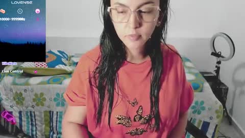 lili online show from January 26, 4:20 am