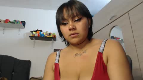 sweett_candy1 online show from June 5, 2:26 am