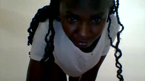 sweett_kimmie online show from May 24, 9:03 pm