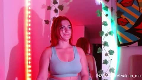 Snapshot of sweett_minionn chatting on February 20, 11:32 pm IG valeen mo Vale My schedule Monday to Friday900 am - 300 pm online show from February 20, 11:32 pm
