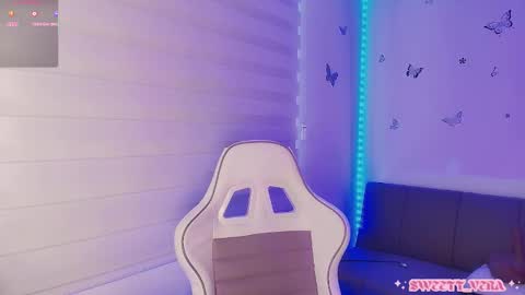 Veronica Independent Model online show from February 13, 1:35 pm