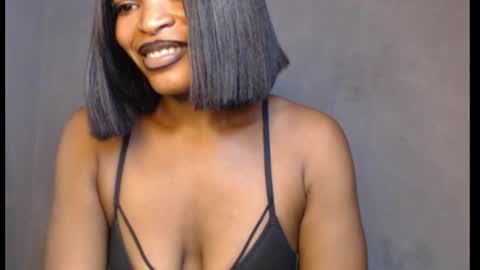 sweetxxboobsx online show from June 7, 9:49 am