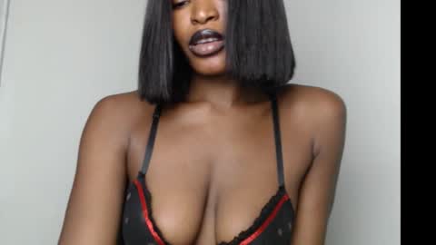 sweetxxboobsx online show from November 28, 7:50 pm