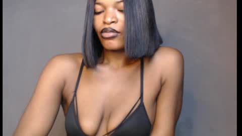 sweetxxboobsx online show from June 1, 8:49 am