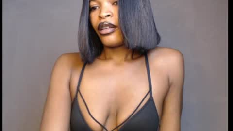 sweetxxboobsx online show from June 12, 3:42 pm