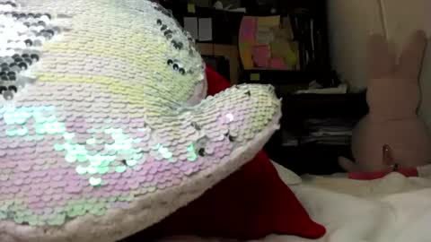 Mia online show from June 10, 10:08 pm