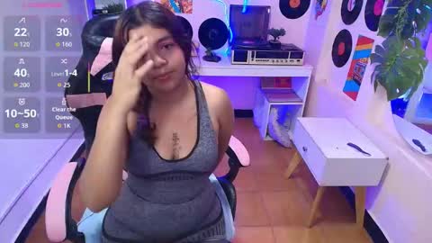 Emma online show from December 16, 7:20 pm