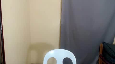 Mae online show from June 27, 2:01 pm