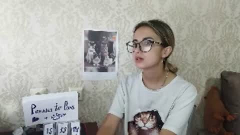 Emily online show from July 22, 1:34 pm