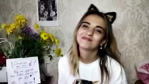 Emily online show from July 28, 6:20 pm