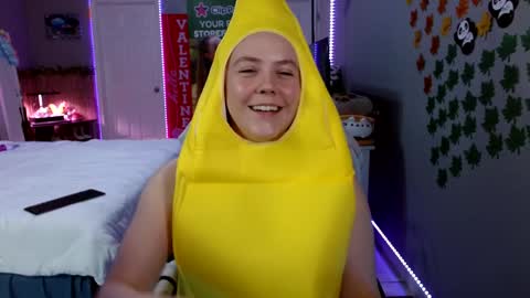 Jennah online show from February 17, 11:48 pm