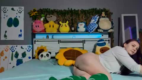 Jennah online show from June 12, 12:07 am