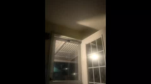 syn online show from March 9, 2:15 am