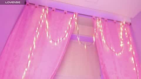 t4mmy_ online show from February 16, 5:48 am