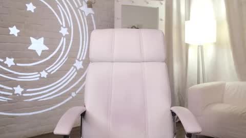 Margo online show from December 5, 3:24 pm