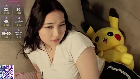 Soo Ying online show from February 12, 8:10 pm