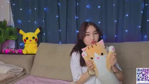 Soo Ying online show from December 2, 8:11 pm