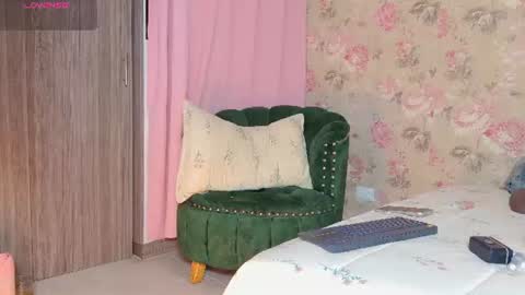 talianaprada_ online show from July 27, 1:57 am