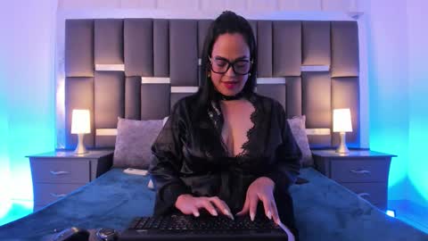 Snapshot of talianavega chatting on September 28, 7:41 pm tali online show from September 28, 7:41 pm