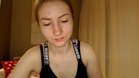  Kira  online show from February 28, 9:25 am