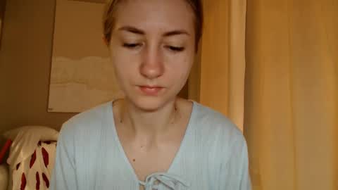  Kira  online show from February 8, 6:33 am