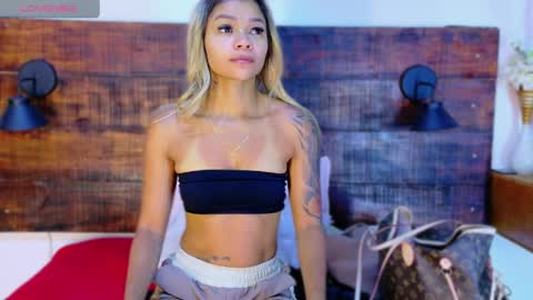    online show from March 27, 10:05 am