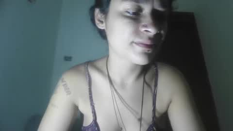 tamaranauthyy online show from March 8, 1:12 pm