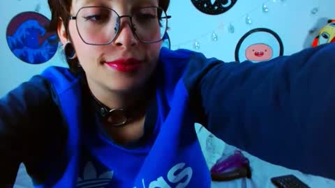 Snapshot of tamararoar chatting on December 4, 8:51 pm Tamara online show from December 4, 8:51 pm