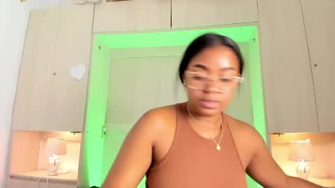 Tami online show from May 2, 7:39 pm