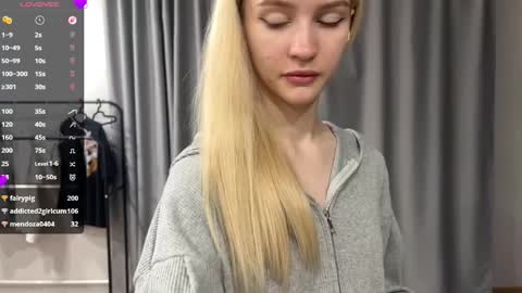 Melissa online show from June 6, 2:56 pm