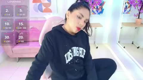 Tammy online show from December 18, 3:22 am