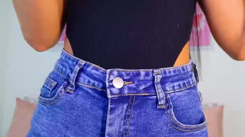 Snapshot of tamy_sweet01 chatting on February 16, 12:43 am tamy sweet01 online show from February 16, 12:43 am