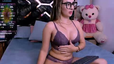 Tania online show from March 3, 5:19 pm