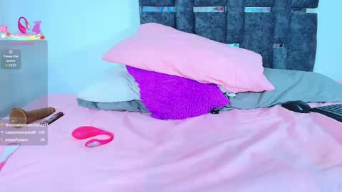 Tania online show from April 25, 1:41 pm