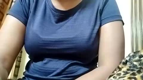 taniya_roy4628 online show from March 3, 3:29 pm