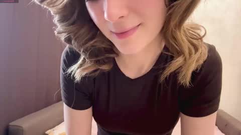 Mia online show from March 16, 5:44 am