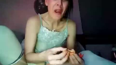 Snapshot of tara462 chatting on February 17, 7:47 am Tara online show from February 17, 7:47 am