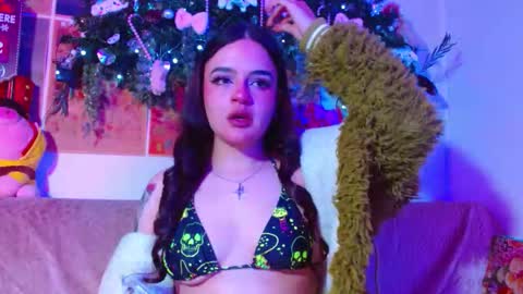    online show from December 4, 1:52 am