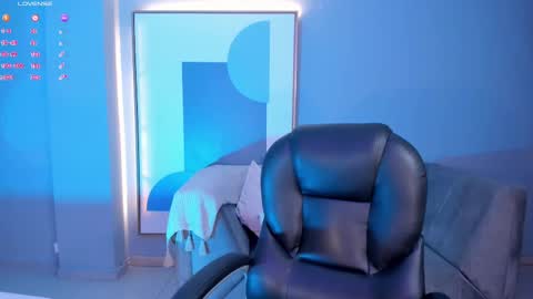 Tara Lawrence online show from March 8, 3:37 am